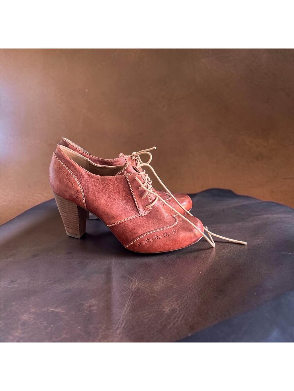 Fossil Tamiko Oxford Heels | Vintage Cognac Leather Lace-Up Pumps | Size 6.5 - Picture 1 of 10